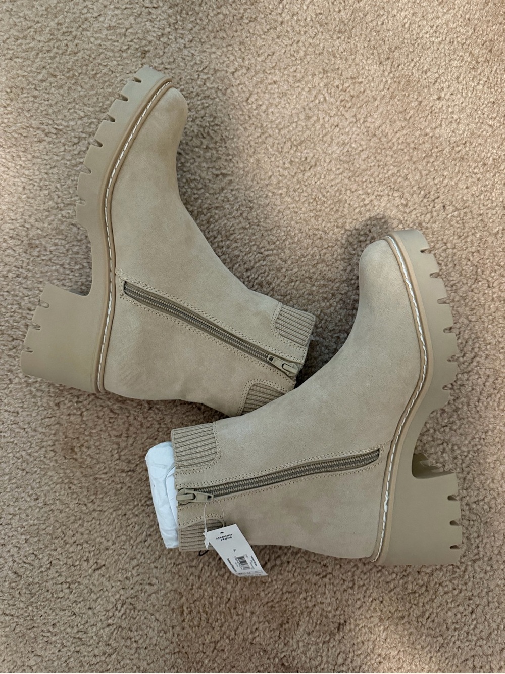 Time and Tru Chelsea boots size 7 NWT